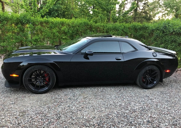 Dodge Challenger cena 390000 przebieg: 1695, rok produkcji 2019 z Szydłowiec małe 781
